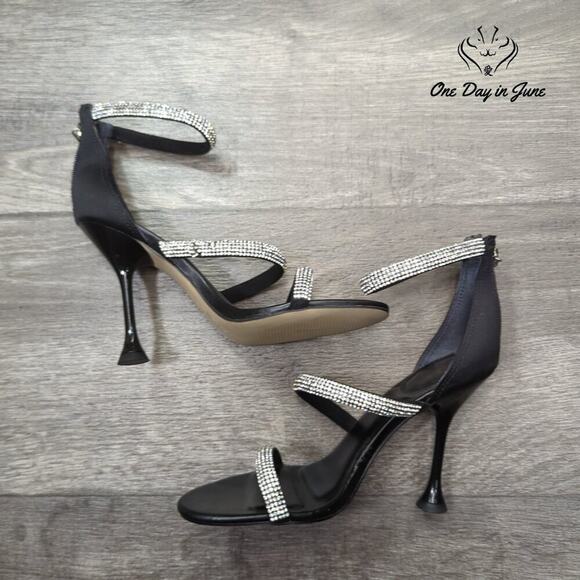 Marc Fisher Jeweled Ankle Strap Heels Size 5.5 - Picture 3 of 7